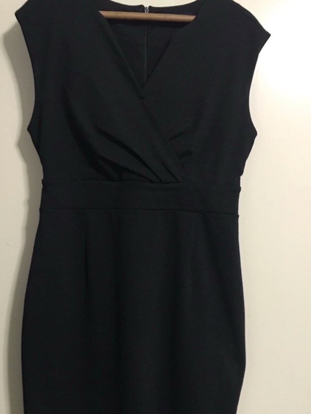 Banana Republic Black V neckline knit dress